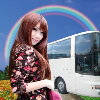 バスでコンパニオン一緒に宴会しましょう！